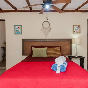 Primitive Selfcheck-in Adults Only 2* Tulum Pueblo